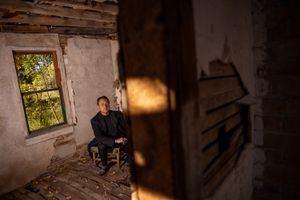 A Skinwalker Ranch tour with owner Brandon Fugal: Is it haunted? – Deseret News