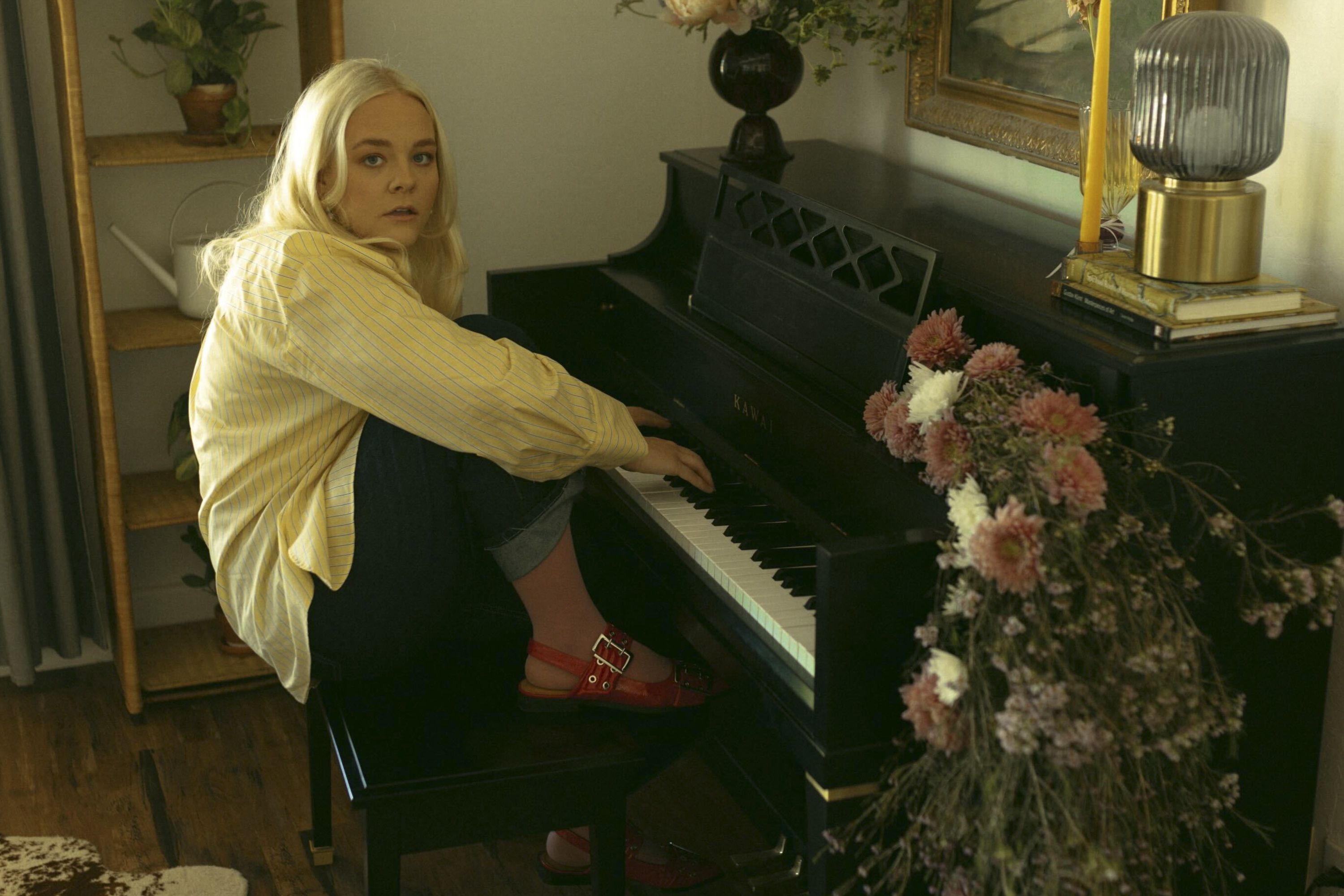 Personalized Piano Player Travel Mug With Teal Flowers 10 Oz, Custom