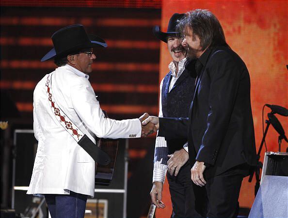 Stars turn out for Brooks & Dunn's 'Last Rodeo' – Deseret News