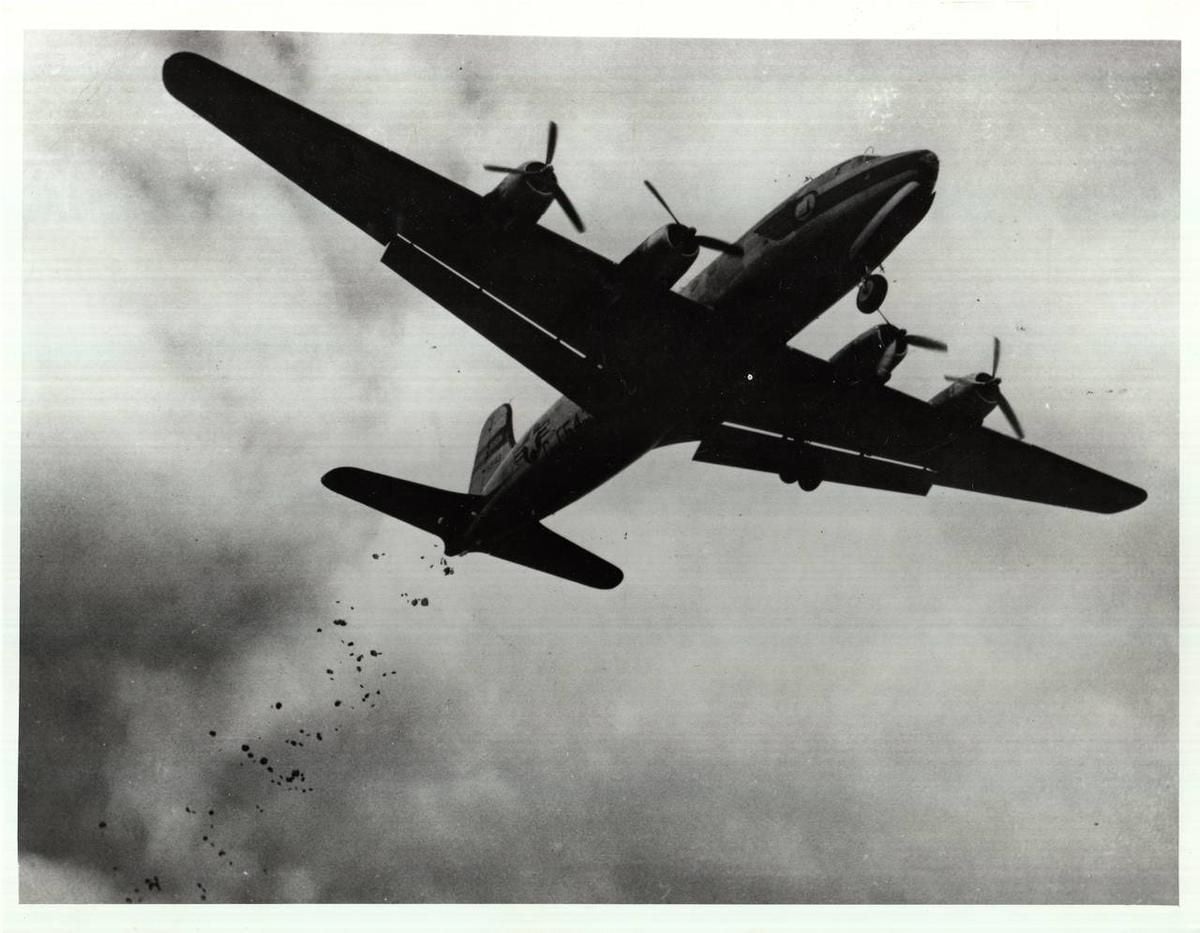 Gail S. Halvorsen, the Berlin Candy Bomber, dies in Utah at 101 – Deseret  News