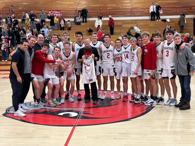 Bountiful coach Mike Maxwell earned coaching victory No. 500 on Wednesday night in the Redhawks’ 53-50 win over Bonneville.