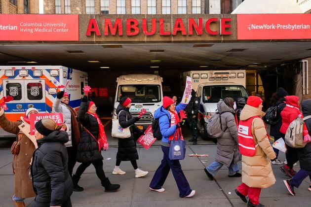 Nurses at 3 NYC hospitals go on strike over staffing issues, workplace safety