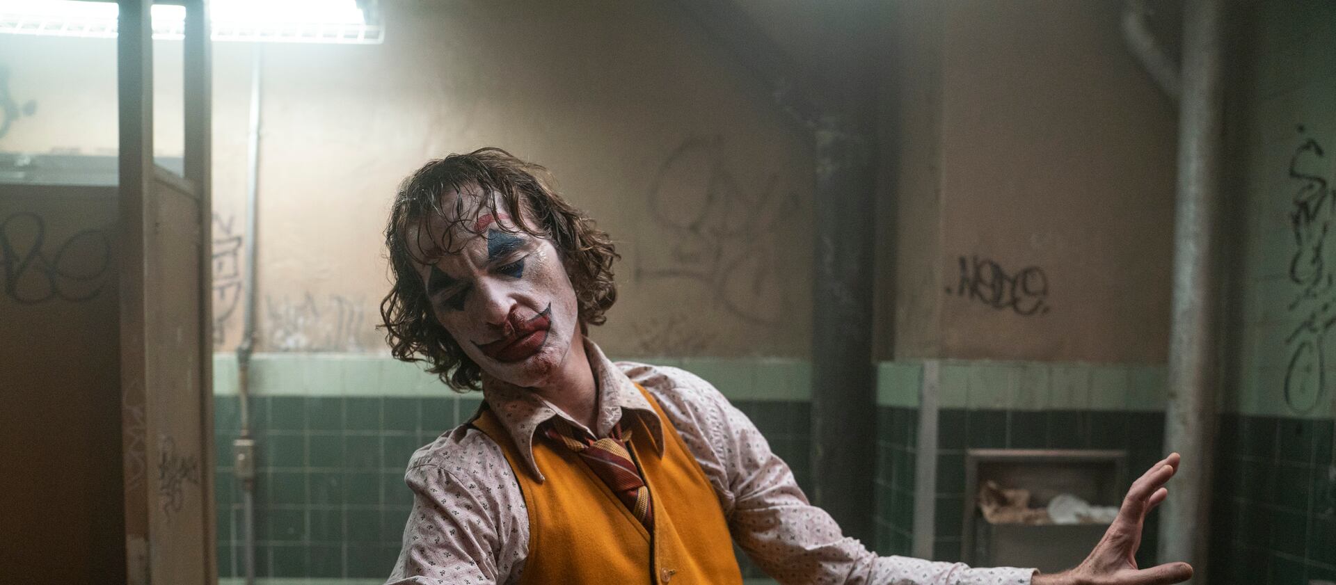 Joaquin Phoenix as Arthur Fleck in Warner Bros. Pictures, Village Roadshow Pictures and BRON Creative’s “Joker,” a Warner Bros. Pictures release.