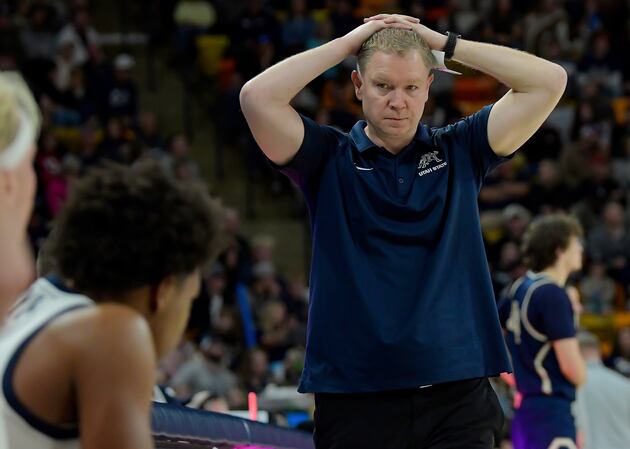 Dixon-Waters scores 20 in San Diego State’s victory against Utah State