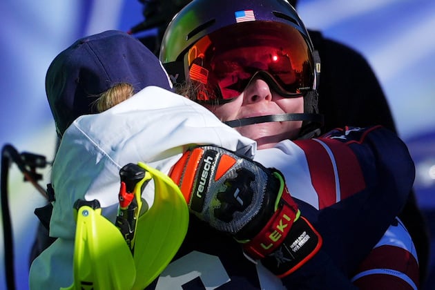 Mikaela Shiffrin describes spiritual moment with late father after wining first gold medal in 8 years