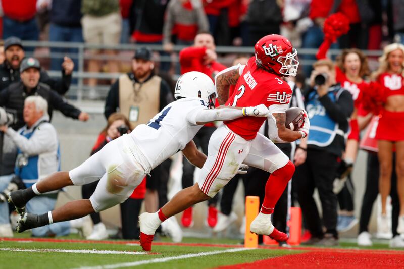 Utah Utes Ja’Quinden Jackson scores a touchdown