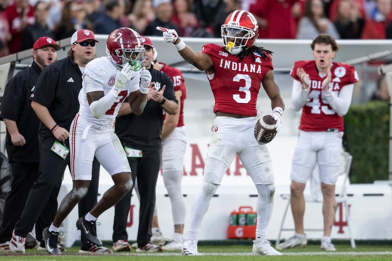 Indiana wide receiver Omar Cooper Jr. (3) gestures during the Rose Bowl College Football Playoff quarterfinal game against Alabama Thursday, Jan. 1, 2026, in Pasadena, Calif.