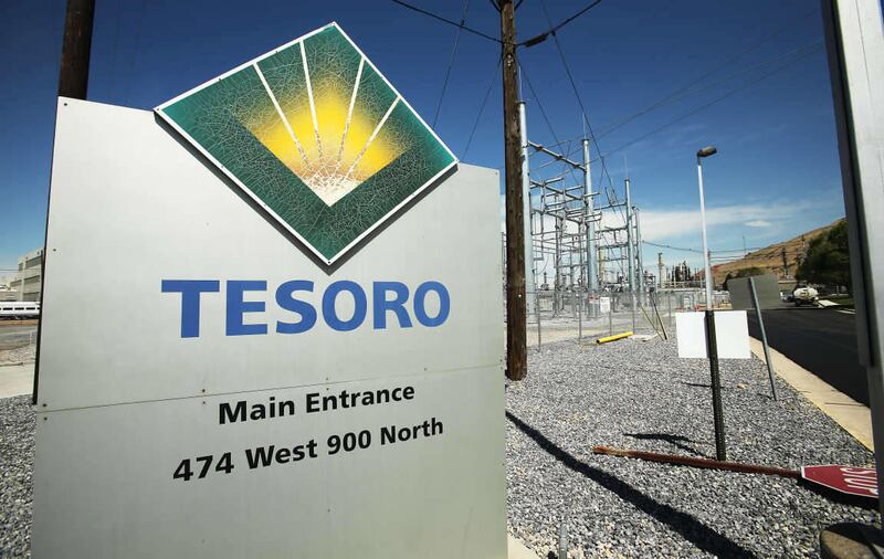 A group of Bountiful residents are concerned about Tesoro's proposed crude oil pipeline that could take the unrefined oil down one of the city's major thoroughfares.