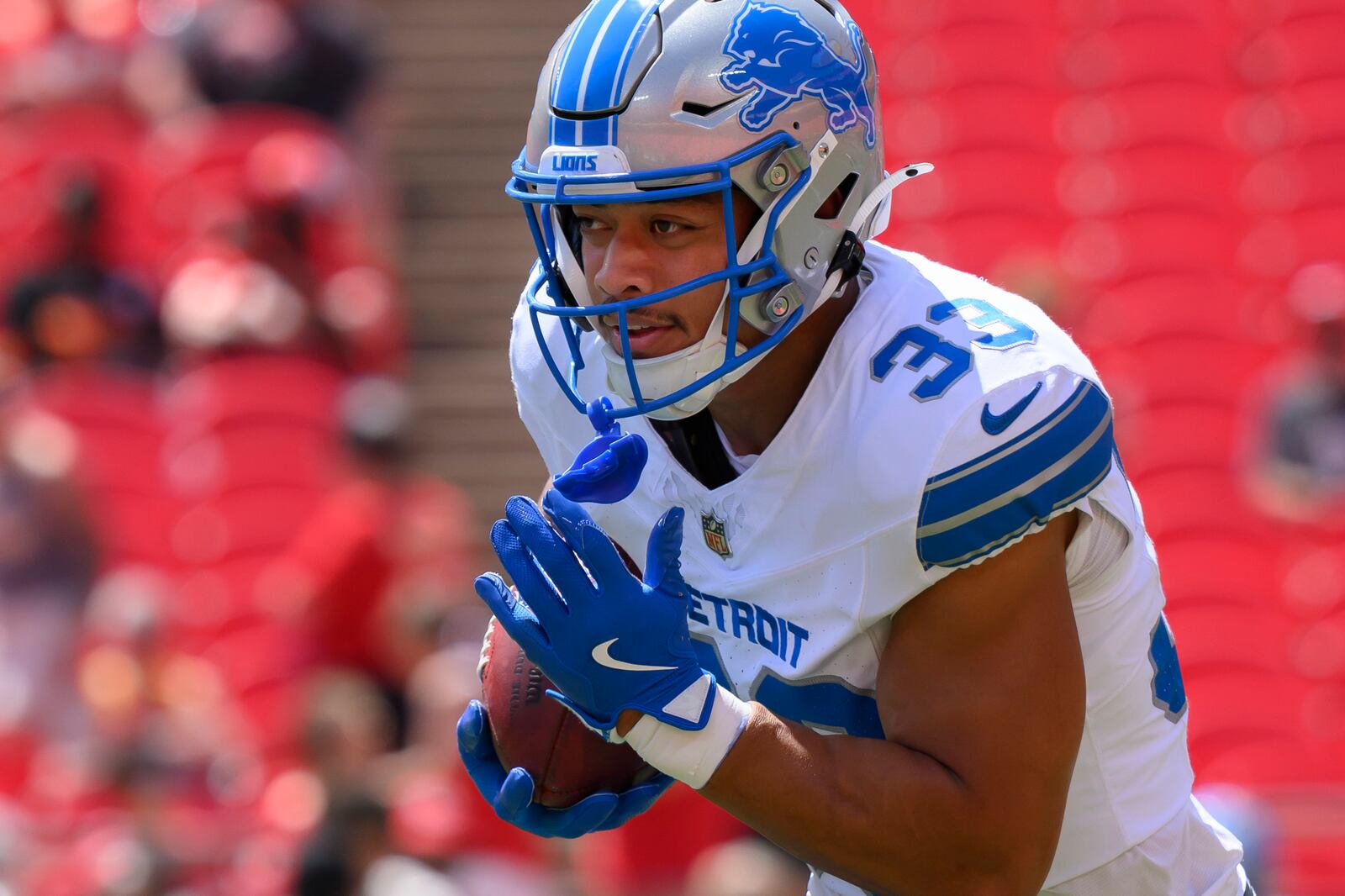 Sione Vaki showing 'growth' offensively for Detroit Lions – Deseret News