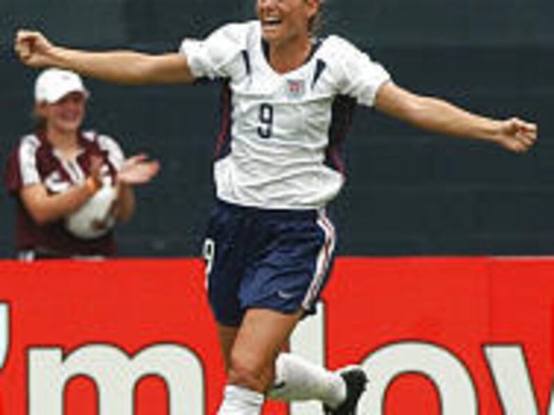The versatility of Mia Hamm has sparked the United States so far.