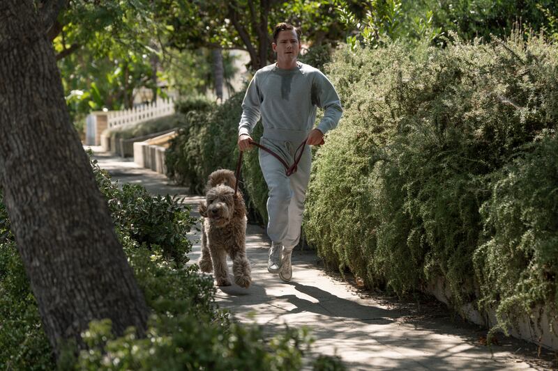 Lewis Pullman in “Lessons in Chemistry”