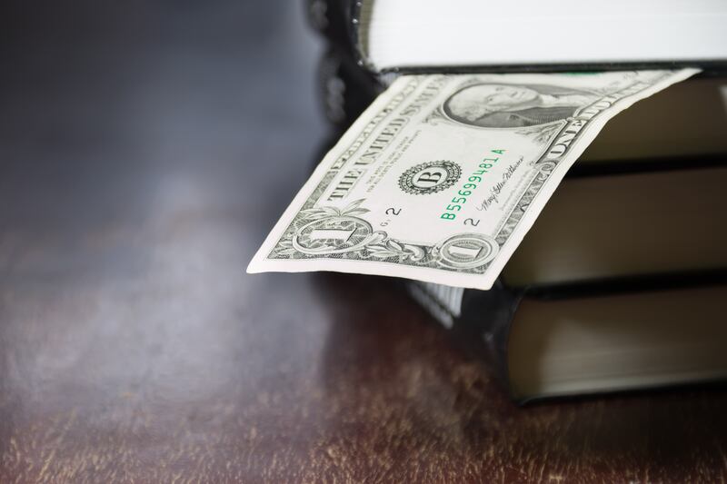 The Senate Education Committee gave unanimous support Monday to HB300, which would allow governors to remove — for cause — members of the Utah State Board of Regents and university and college trustees.