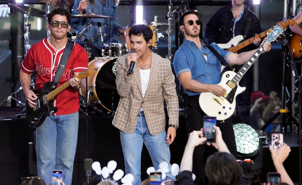 Jonas Brothers Earn Disney Honor, Announce SLC Tour Stop