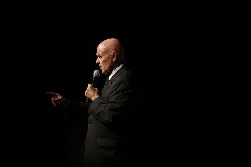 Stephen Covey speaks to students during the forum Mexico XXI Century, organized by Telmex Foundation, at the National Auditorium in Mexico City, Tuesday, Sept. 9, 2008. (AP Photo/Gregory Bull)