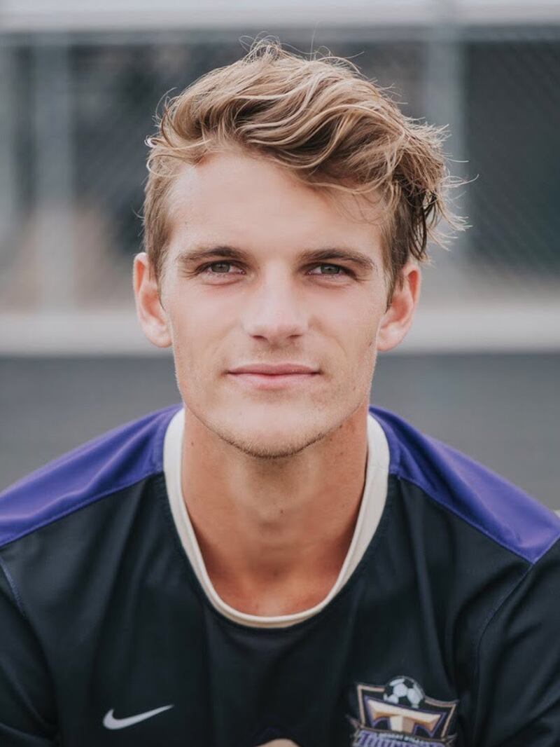 Walker Heaton, Desert Hills