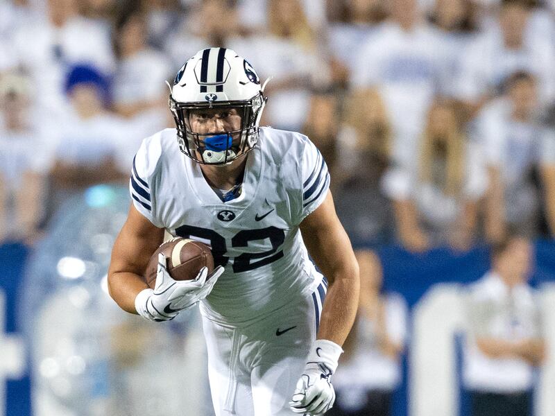 BYU tight end Dallin Holker looks for yardage during the Cougars’ 21-18 loss to California on Saturday, Sept. 8, 2018.