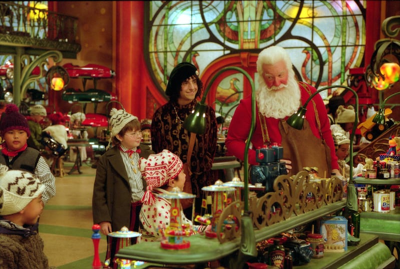 Spencer Breslin, David Krumholtz and Tim Allen star in "The Santa Clause 2."