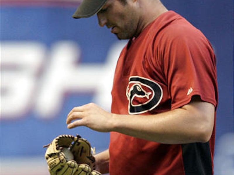 Diamondbacks pitcher Doug Davis has been diagnosed with thyroid cancer and will make two starts before undergoing surgery.