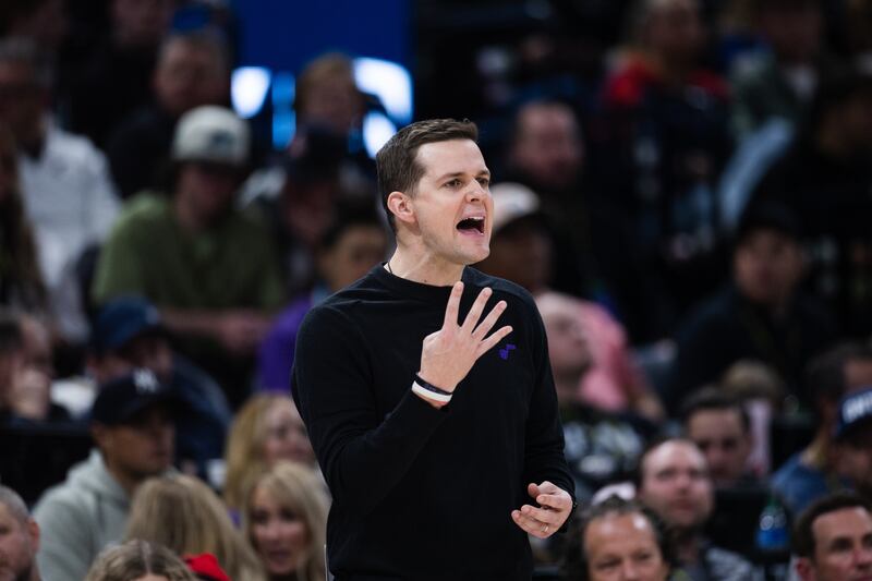 Utah Jazz head coach Will Hardy yells