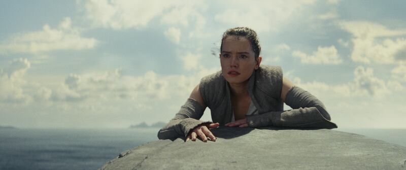 Star Wars: The Last Jedi Rey (Daisy Ridley) Photo: Lucasfilm Ltd. © 2017 Lucasfilm Ltd. All Rights Reserved.