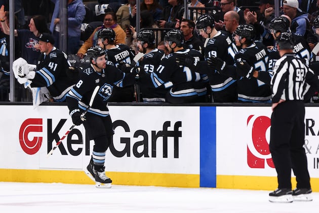 Mammoth knock off defending champs, stay hot in sunny Florida