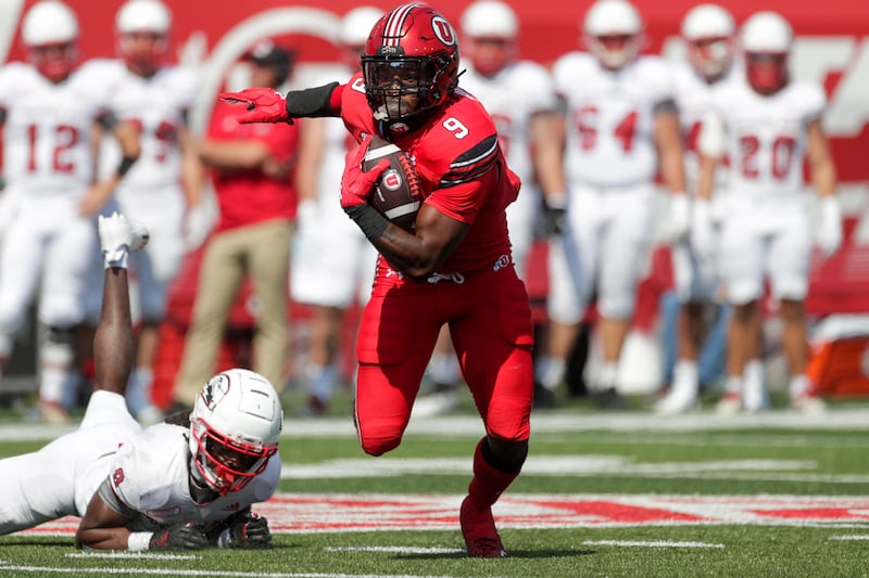 Utah running back Tavion Thomas carries the ball during game against Southern Utah in Salt Lake City on Sept. 10, 2022.