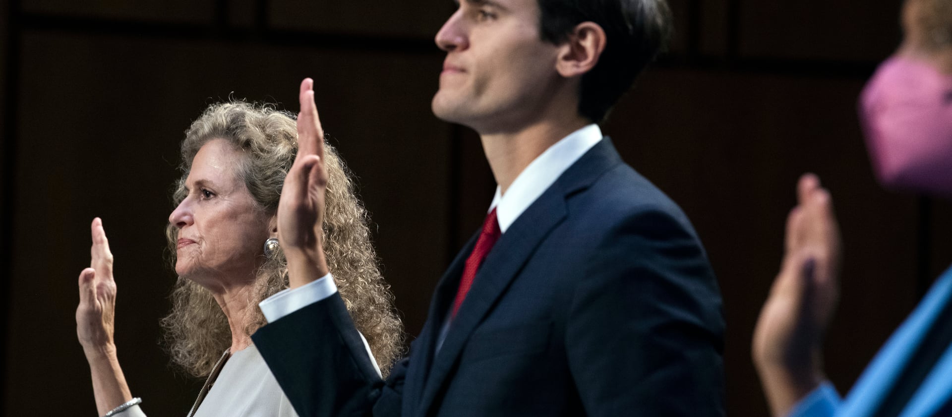 Witnesses are sworn in before a Senate Judiciary Committee Hearing on Texas’ abortion law.