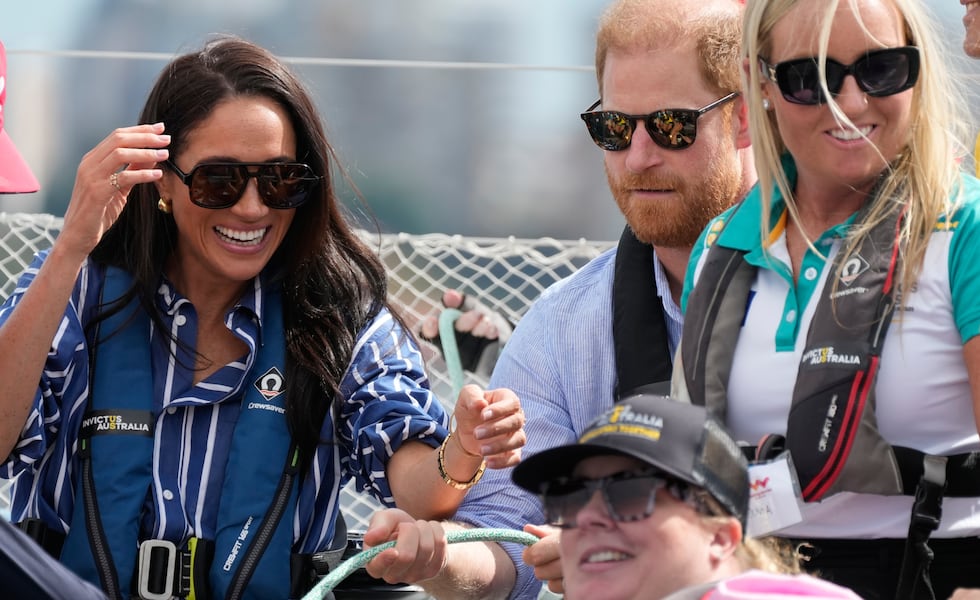 Royal Family Drama Reflects Common Struggles in Parent-Child and Sibling Relationships