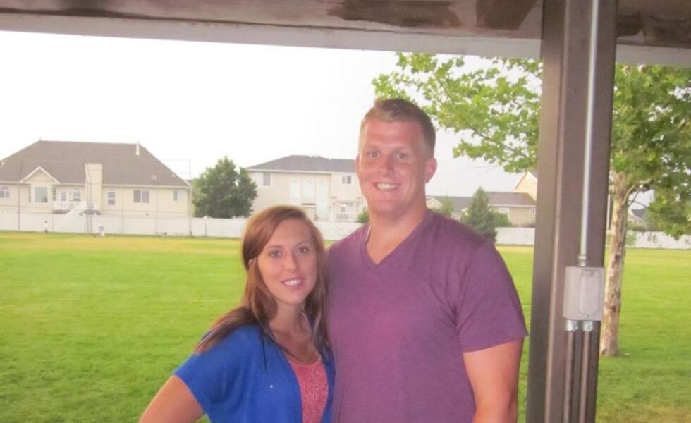 Former NFL Player and Super Bowl Champion Jordan Devey Dies at 38