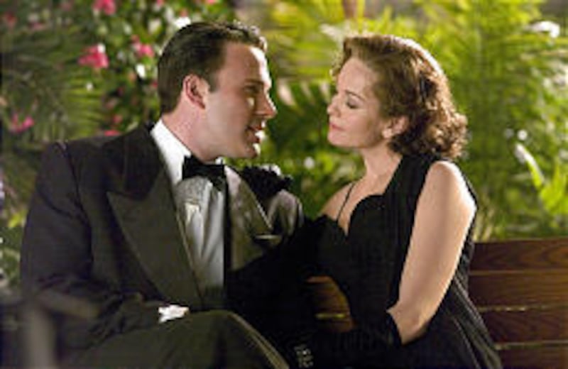 Ben Affleck and Diane Lane star as George Reeves and Toni Mannix in "Hollywoodland," a mystery/thriller about TV's 1950s Superman.