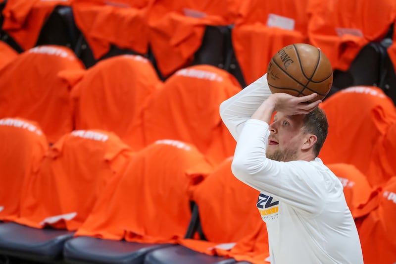 Utah Jazz guard Joe Ingles (2) warms up before playing the LA Clippers in Game 1 of the Western Conference semifinals