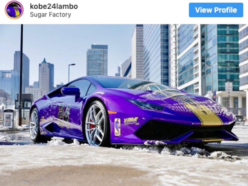 Joe Carbonara told TMZ Sports that he decided to pay tribute to Kobe Bryant and his daughter Gianna Bryant by decorating a 2015 Lamborghini Huracan with the purple and gold Los Angeles Lakers colors.