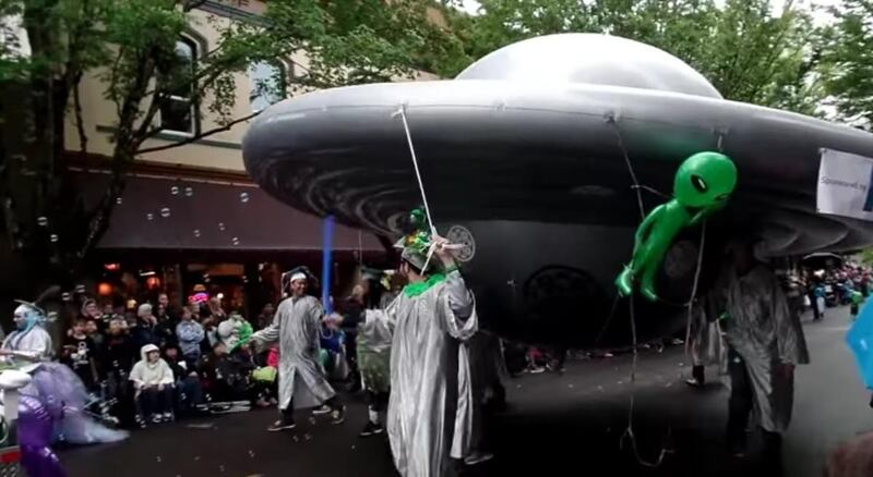 Jan Woods believes. She’s sure she saw a UFO back in 1978 when she was living in Nevada, something she spotted in the sky that was so amazing, she said, she had to pull her car over by the side of the road.