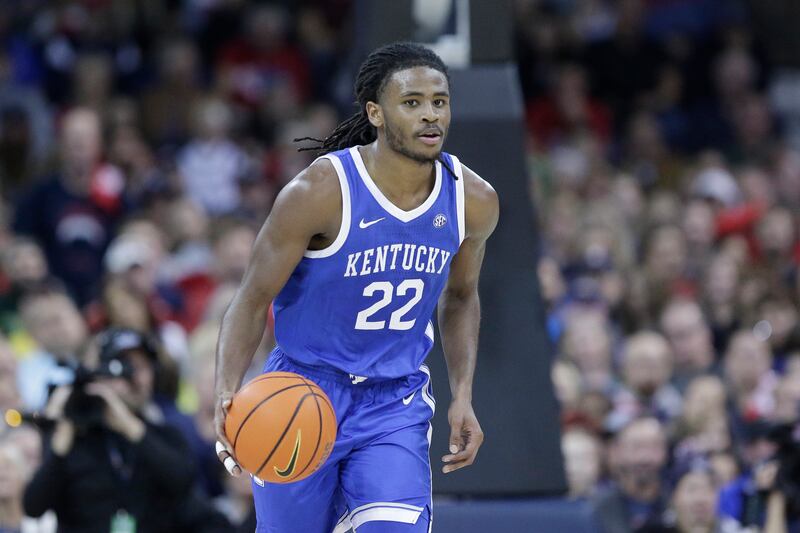 Kentucky guard Cason Wallace controls the ball during the second half of an NCAA college basketball game against Gonzaga, Sunday, Nov. 20, 2022, in Spokane, Wash.