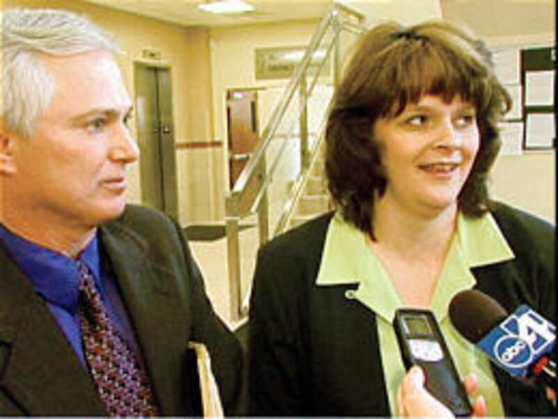 John Daniel Kingston and Heidi Mattingly are together again after a judge lifted a court-imposed no-contact order that was placed on the polygamous couple over a year ago.