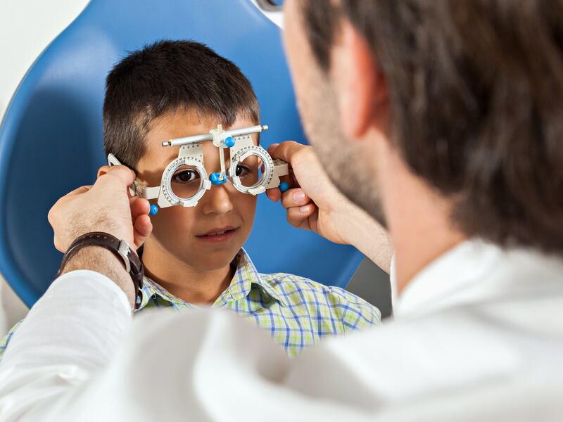 People often confuse optometrists with ophthalmologists, but the difference is important when a patient requires eye surgery.