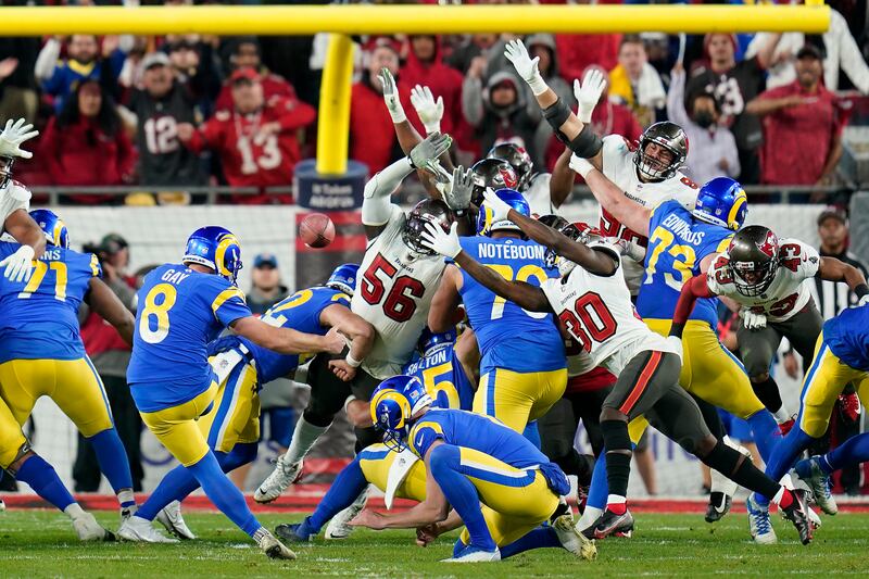 Los Angeles Rams’ Matt Gay (8) kicks a game-winning field goal against the Tampa Bay Buccaneers.