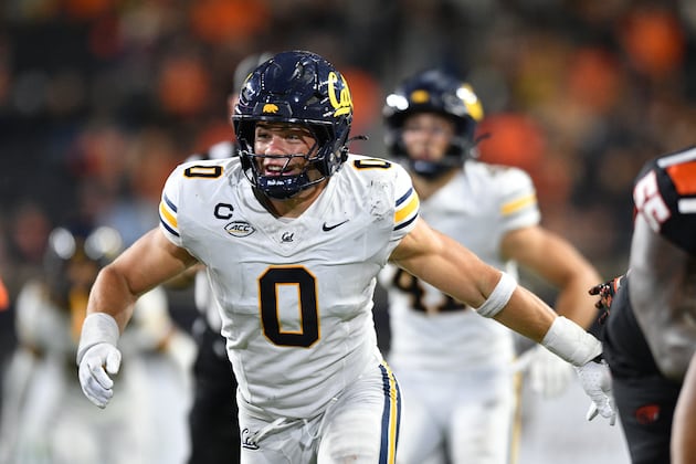 Report: One of the top linebackers in the transfer portal commits to BYU