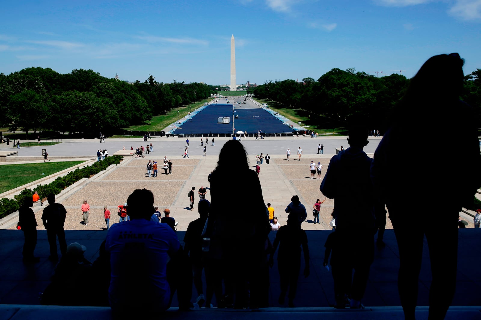 President Trump gives the D.C. reflecting pool a new look – Deseret News