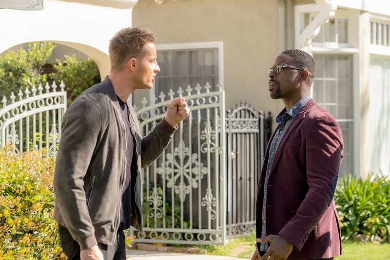 THIS IS US — “Strangers: Part Two” Episode 418 — Pictured: (l-r) Justin Hartley as Kevin, Sterling K. Brown as Randall — (Photo by: Ron Batzdorff/NBC)