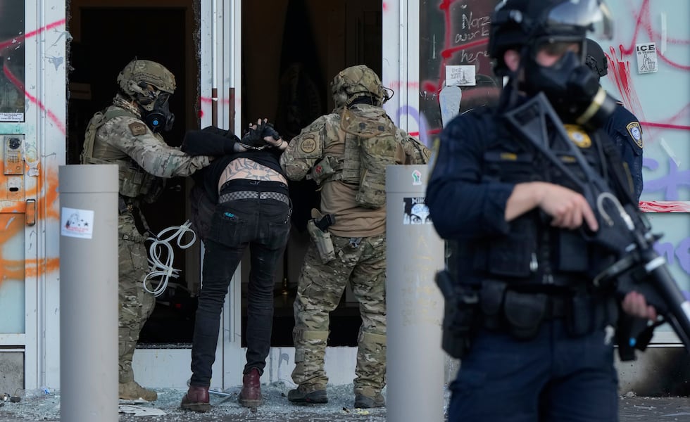 ICE Proposes Legal Insurance Plan for Local Police Involved in Immigration Arrests