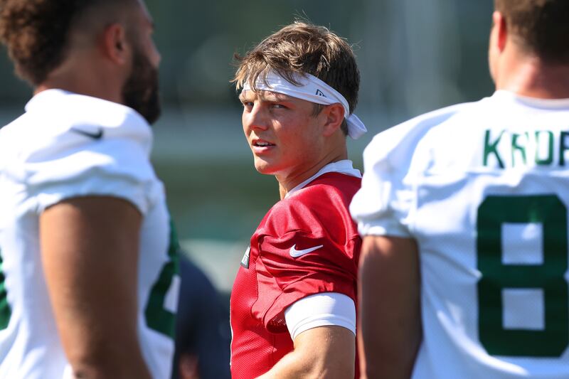 New York Jets quarterback Zach Wilson (2) looks on during practice at the team’s NFL football training facility