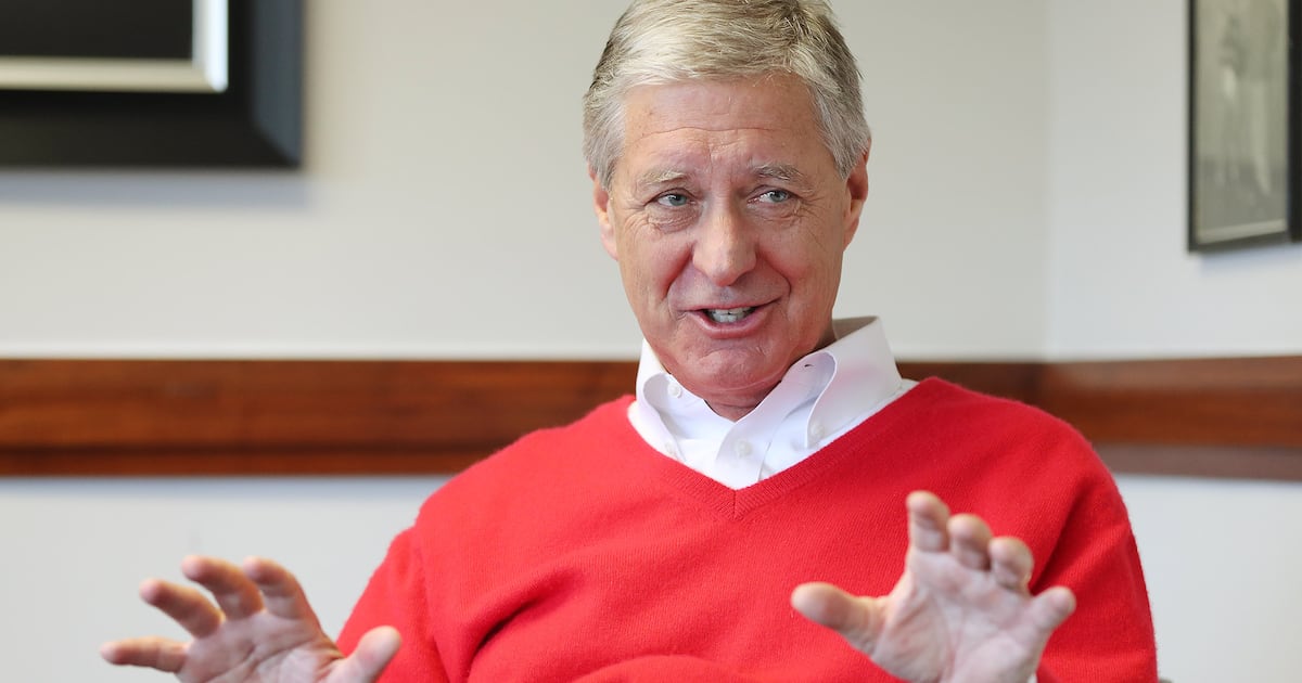 What characteristics should Pac-12 look for in its new commissioner? Former Utah AD Chris Hill weighs in