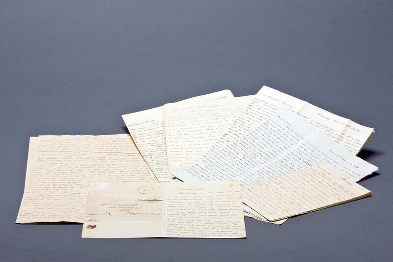 Lettrs, a new iPhone app that launched Tuesday, allows users to compose, craft and customize hard-copy letters that are then printed out and funneled to the U.S. Postal Service for delivery.