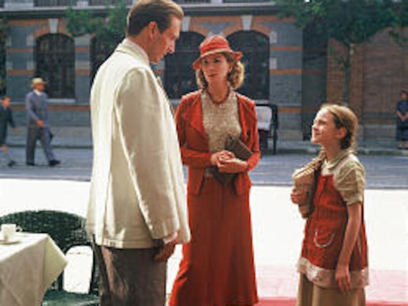 Ralph Fiennes, Natasha Richardson and Madeleine Daly in "Countess."