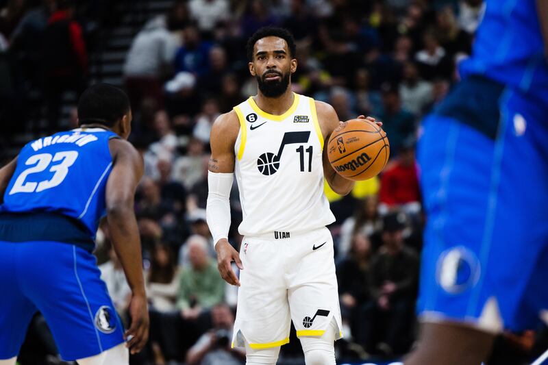 Utah Jazz guard Mike Conley surveys the court during a Feb. 6, 2023, game.