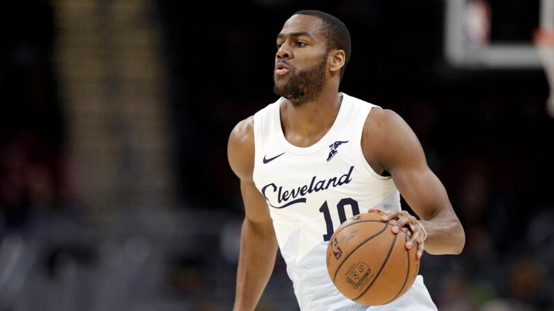 Cleveland Cavaliers' Alec Burks drives against the Washington Wizards in the first half of an NBA basketball game, Tuesday, Jan. 29, 2019, in Cleveland. (AP Photo/Tony Dejak)