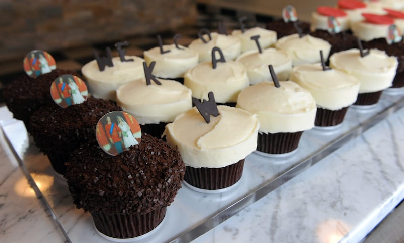 A display of cupcakes at the The Cupcake Lounge in the Byward Market welcomes Prince William and Kate on their royal visit to Canada in Ottawa on Wednesday, June 29, 2011. (AP Photo/The Canadian Press, Sean Kilpatrick)