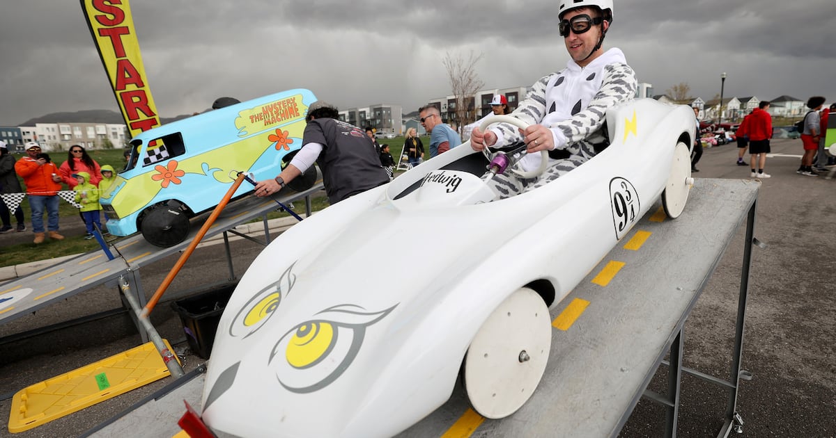 Utah racers dazzle at 3rd annual soap box derby in Daybreak – Deseret News