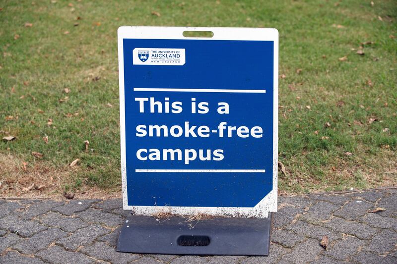 A sign indicates that the University of Aukland campus is smoke-free in Auckland, New Zealand, in 2021.